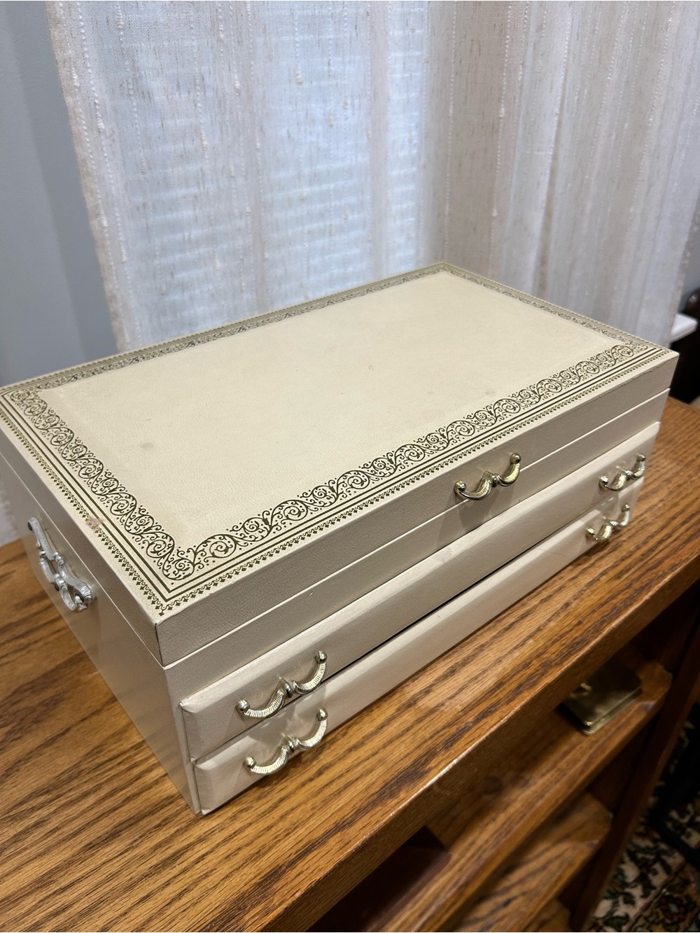 Cream Mele & Co Jewelry Storage Box with Decorative Trim
